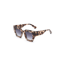 Load image into Gallery viewer, Oversized Marble Tortoise Square Sunglasses