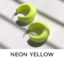 Load image into Gallery viewer, Chunky Lucille Lucite Hoop Earrings