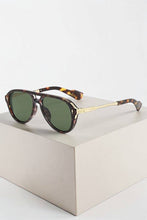 Load image into Gallery viewer, Oliver Tortoise Aviator Sunglasses