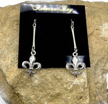 Load image into Gallery viewer, Silver Fleur Delis Earrings