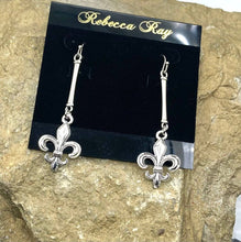Load image into Gallery viewer, Silver Fleur Delis Earrings