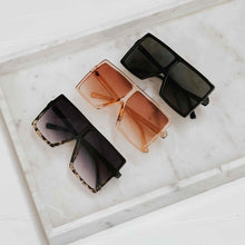 Load image into Gallery viewer, Beverly Oversized Sunglasses