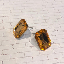 Load image into Gallery viewer, Tangerine Orange Faceted Foil Backed Stud Earrings