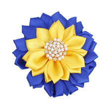 Load image into Gallery viewer, Flower Brooch w/pearls - Blue/Yellow