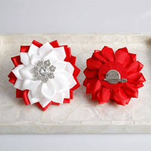 Load image into Gallery viewer, Flower Brooch w/rhinestones -
