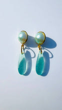 Load image into Gallery viewer, Ocean Blue Pearl Ear Candy