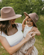 Load image into Gallery viewer, Bordeaux Flat Brim Hats