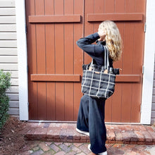 Load image into Gallery viewer, Fringe Tote Bag