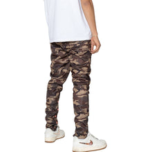 Load image into Gallery viewer, Snap Track Pants in Camo