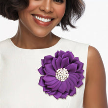 Load image into Gallery viewer, Flower Brooch w/pearls - Purple