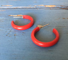 Load image into Gallery viewer, Skinny Perfect Hoop Earrings