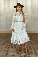 Load image into Gallery viewer, Western Elegance