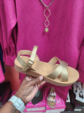 Load image into Gallery viewer, Golden One